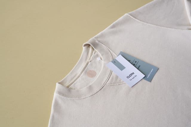 Apparel Packaging & Tags